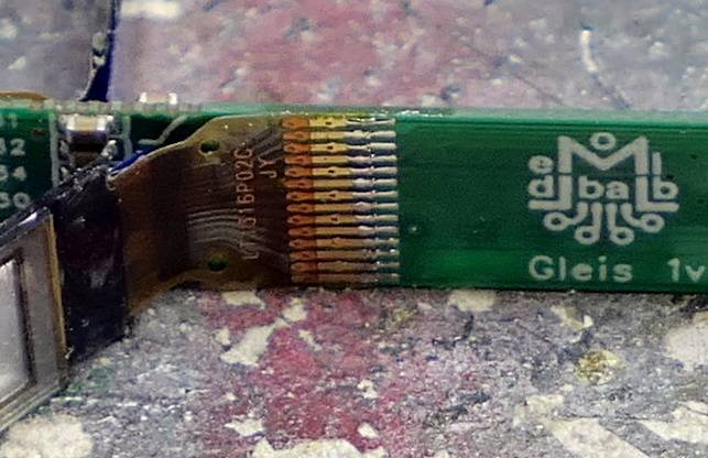 oled750_06.jpeg